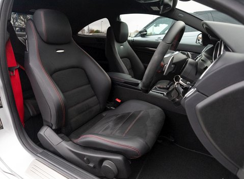 Mercedes-Benz C63 AMG Black Series 12