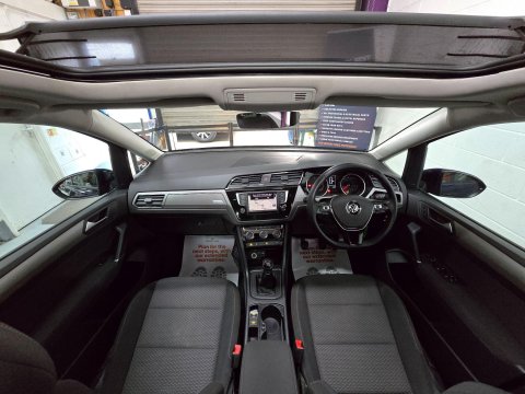 Volkswagen Touran 2.0 TDI BlueMotion Tech SE Family Euro 6 (s/s) 5dr 27