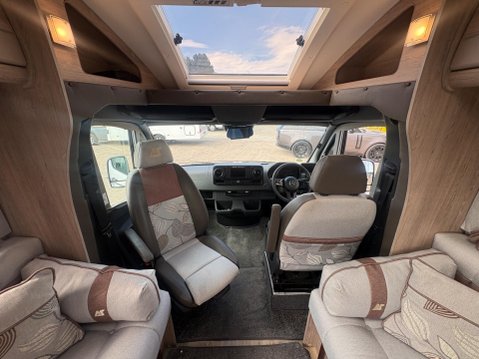 Auto-Sleepers Burford Duo 11