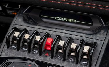 Lamborghini Huracan Spyder LP640-4 Performante 18