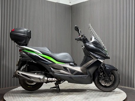 Kawasaki J300 2015 20K RUNNING MAXI SCOOTER PROJECT BIKE 300CC A2