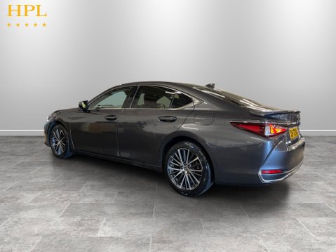 Lexus Es 2.5 300h Saloon 4dr Petrol Hybrid E-CVT Euro 6 (s/s) (218 ps) 5