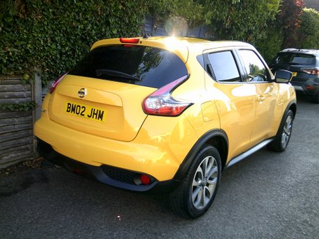 Nissan Juke TEKNA XTRONIC ONLY 12,000 MILES FROM NEW 2
