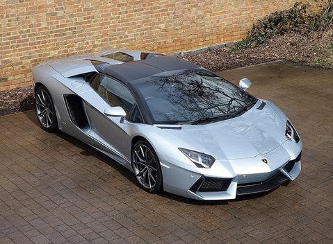 Lamborghini Aventador LP 700-4 Roadster 29
