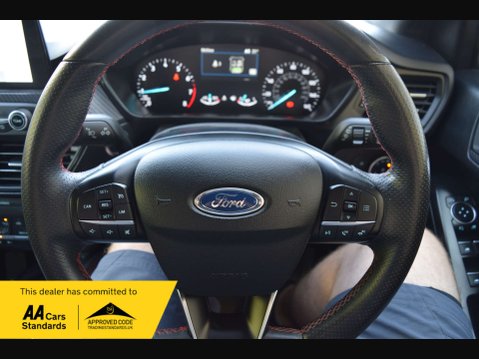 Ford Focus 1.0 Focus ST-Line X 5dr 47
