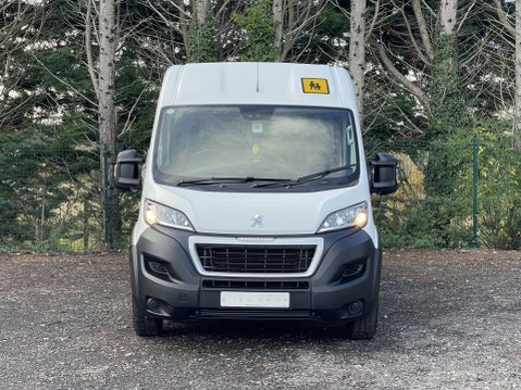 Peugeot Boxer 440 L4H2 17seat MINIBUS LITE NON-D1 with Telescopic Ramps. ULEZ E6. 11