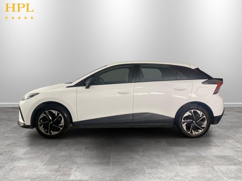 MG MG4 64kWh SE Long Range Hatchback 5dr Electric Auto (203 ps) 4