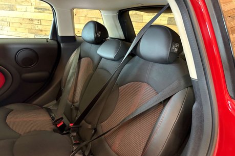 Mini Countryman 2.0 Cooper SD SUV 5dr Diesel Manual ALL4 Euro 5 (s/s) (143 ps) 27