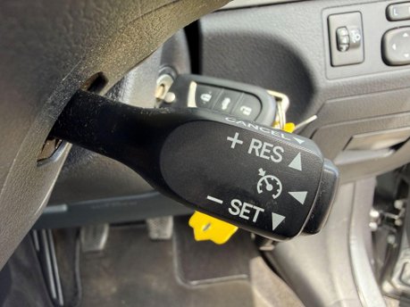 Toyota Avensis 1.6 D-4D Active Touring Sports Euro 6 (s/s) 5dr 17