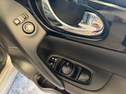 Nissan Qashqai 1.2 DIG-T Tekna 2WD Euro 6 (s/s) 5dr 21