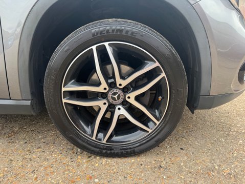 Mercedes-Benz GLA Class GLA 180 URBAN EDITION 30