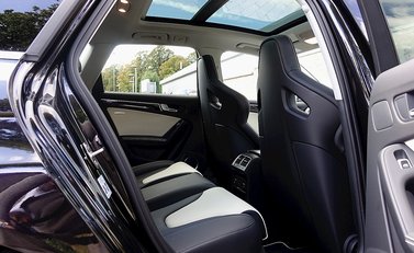 Audi RS4 Avant Limited Edition 10