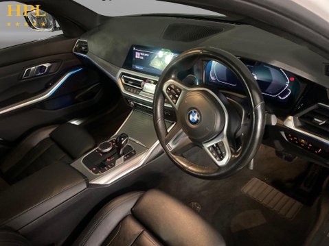 BMW 3 Series 2.0 330e 12kWh M Sport Saloon 4dr Petrol Plug-in Hybrid Auto Euro 6 (s/s) ( 12