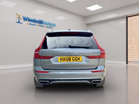 Volvo XC60 2.0 D4 R-Design Auto AWD Euro 6 (s/s) 5dr 9