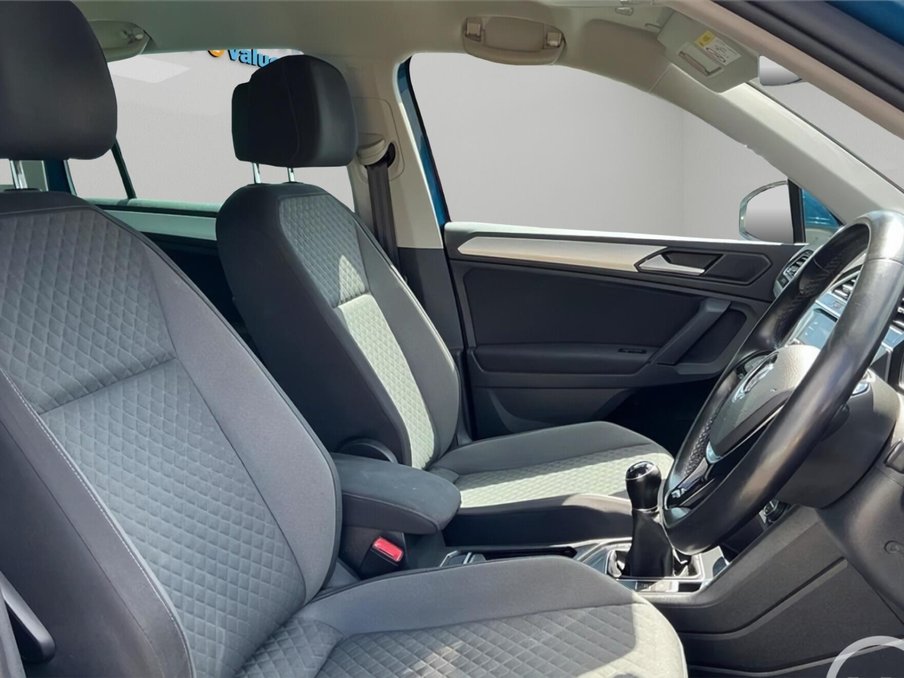 2019 Volkswagen Tiguan — image 5
