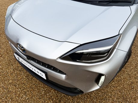 Toyota Yaris Cross EXCEL 35