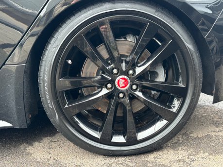 Jaguar XE P250i R-Dynamic S Saloon 4dr Petrol Auto Euro 6 (s/s) (250 ps) 10