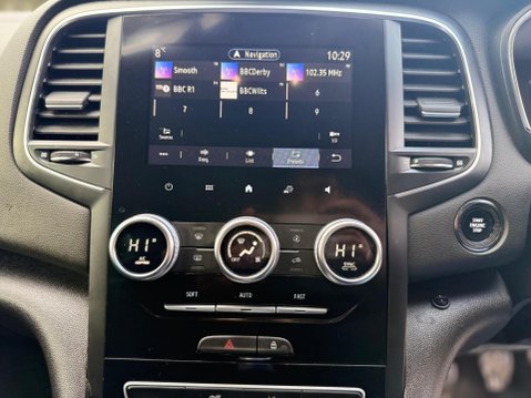 Renault Megane 1.5 Blue dCi Iconic Sport Tourer Euro 6 (s/s) 5dr 18