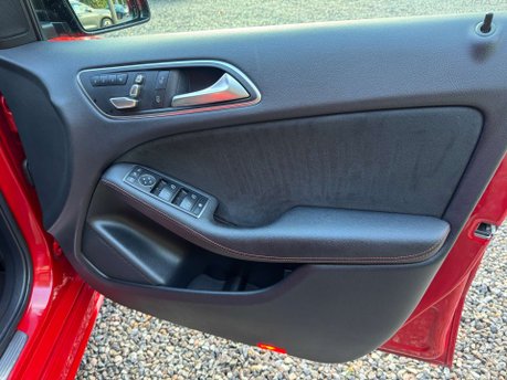 Mercedes-Benz B Class 2.1 B 200 AMG Line Premium+ D Auto 5dr 26