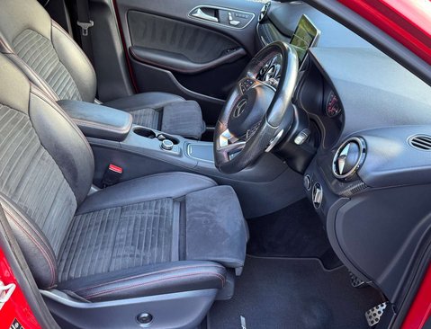 Mercedes-Benz B Class 2.1 B 200 AMG Line Premium+ D Auto 5dr 23