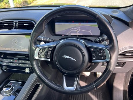 Jaguar F-Pace 2.0 D180 Chequered Flag Auto AWD Euro 6 (s/s) 5dr 76
