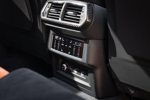 Lamborghini Urus V8 36