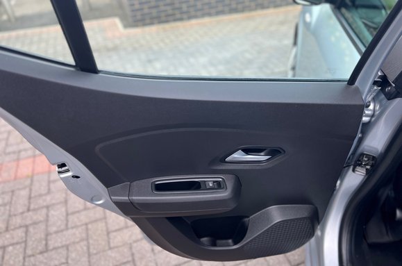 Dacia Sandero COMFORT 1.0 TCE AUTOMATIC 5 DOOR 35