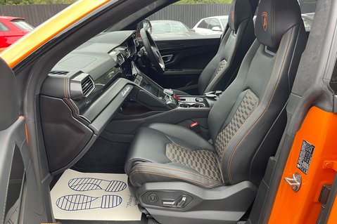 Lamborghini Urus V8 - ORANGE -AKRAPOVIC EXHAUST -PAN ROOF -B&O-MASSAGE SEATS-BLIND SPOT -ACC 26