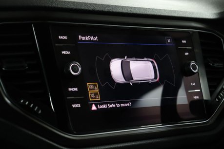 Volkswagen T-Roc DESIGN TSI 37
