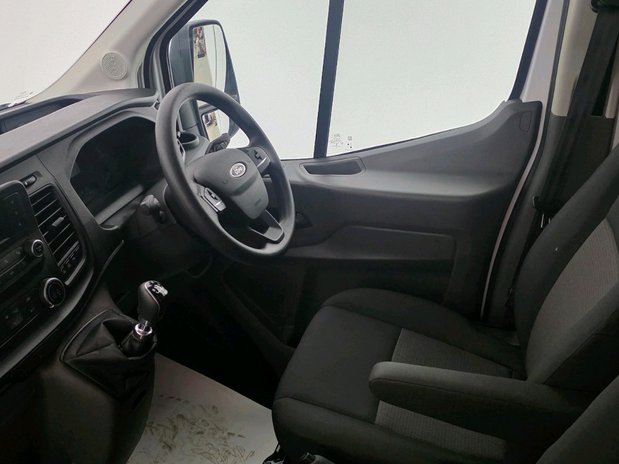 Ford Transit RANSIT 350 L2 DIESEL RWD 2.0 Eco Blue 130ps H2 Leader Van 14