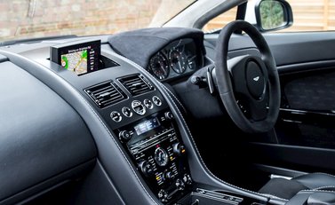 Aston Martin V8 Vantage N430 22