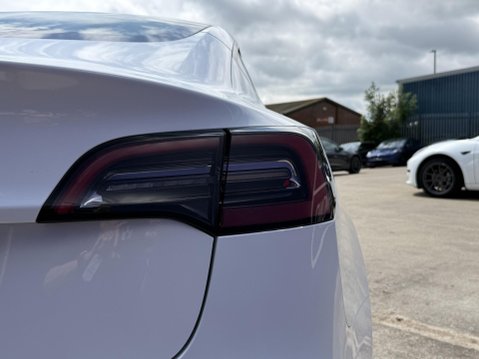 Tesla Model 3 Saloon 4dr Electric Auto RWD (241 bhp) 19