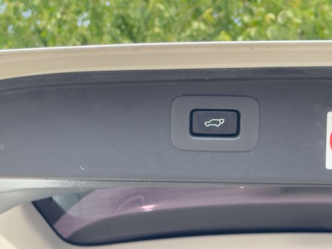 Toyota Vellfire G Edition V6 Sunroof 73