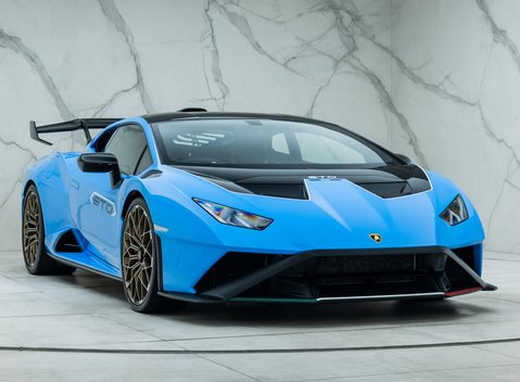 Lamborghini Huracan STO 9