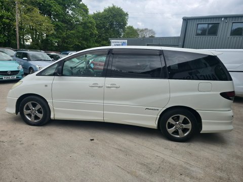 Toyota Estima FWD AUTO 2