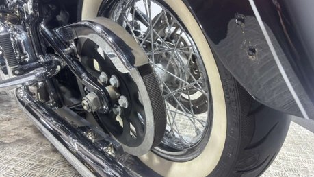 Harley-Davidson Softail HARITAGE FLSTC 1690 2013 CUSTOM BUILD SHOW BIKE LOW CRUISER 40