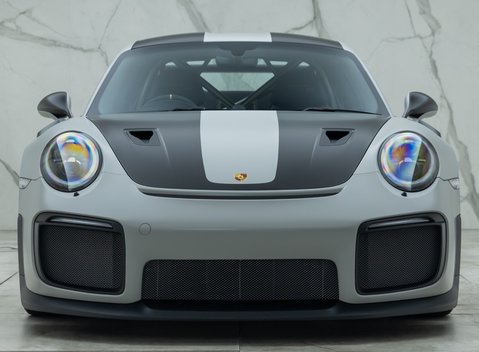 Porsche 911 GT2 RS (991) 7