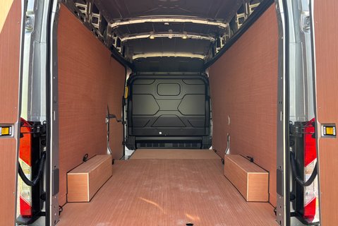 Ford Transit 350 Rwd Trend 130 ps L3H3 Panel Van - Air Con / Rear Camera 11