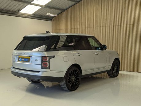 Land Rover Range Rover 3.0 Range Rover Vogue SE SDV6 Auto 4WD 5dr 22