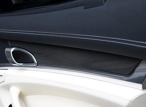 Porsche Panamera Turbo 13