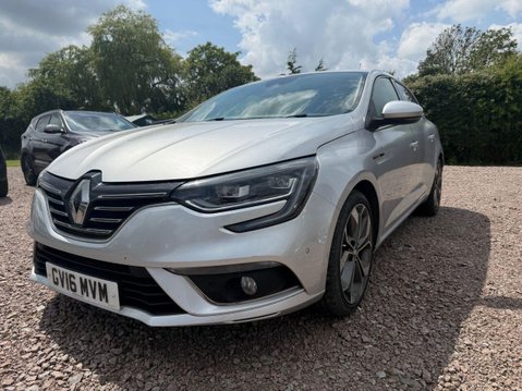 Renault Megane 1.6 dCi Signature Nav Hatchback 5dr Diesel Manual Euro 6 (s/s) (130 ps) 4
