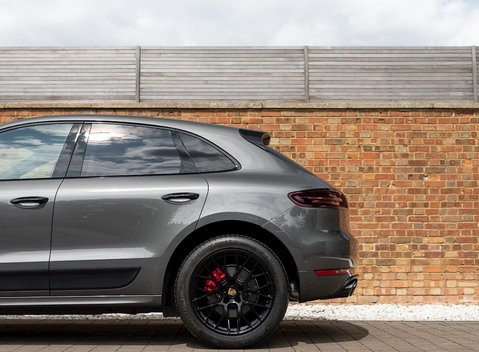 Porsche Macan GTS 27