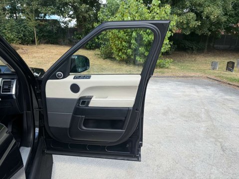Land Rover Range Rover Sport 3.0 Range Rover Sport HSE SDV6 Auto 4WD 5dr 26