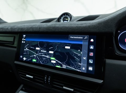 Porsche Cayenne Turbo GT 21