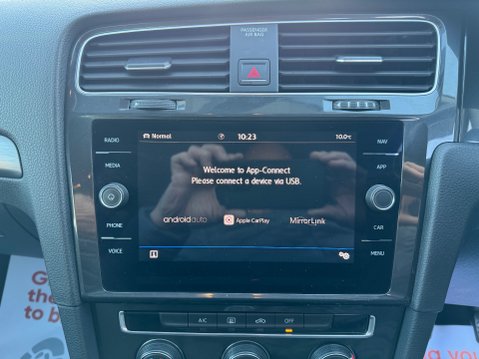 Volkswagen Golf SE NAVIGATION TSI BLUEMOTION TECHNOLOGY 30
