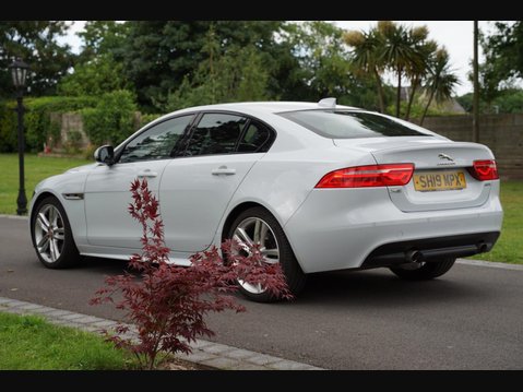 Jaguar XE 2.0i GPF R-Sport Auto Euro 6 (s/s) 4dr 7