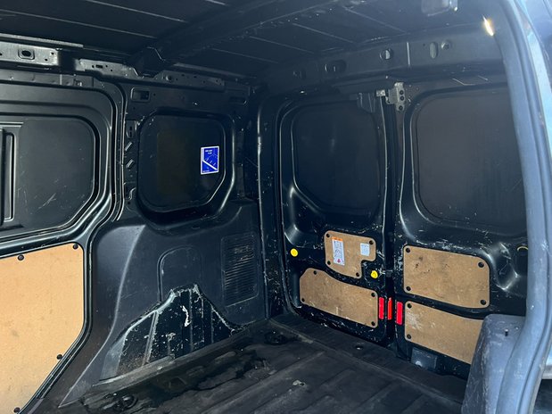 Ford Transit Connect SWB L1H1 (SOLD) 200 Air Con Alloys Camera Nav Sensors EURO 6 NO VAT 11
