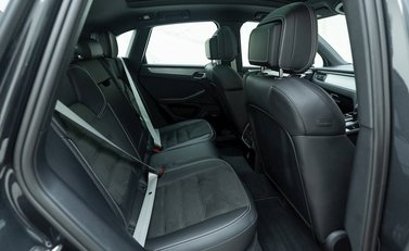 Porsche Macan GTS 14
