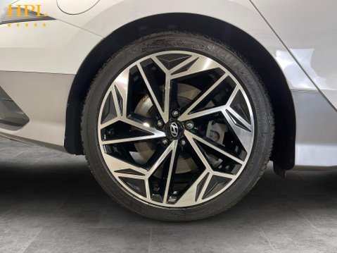 Hyundai IONIQ 6 77.4kWh Premium Saloon 4dr Electric Auto (228 ps) 10