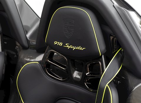 Porsche 918 Spyder 15